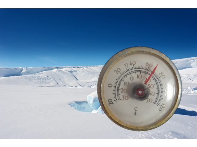 thermometer in a cold environment